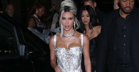 dolce gabbana robe kardashian